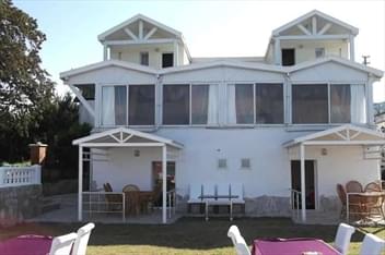 Yona Motel Çeşme