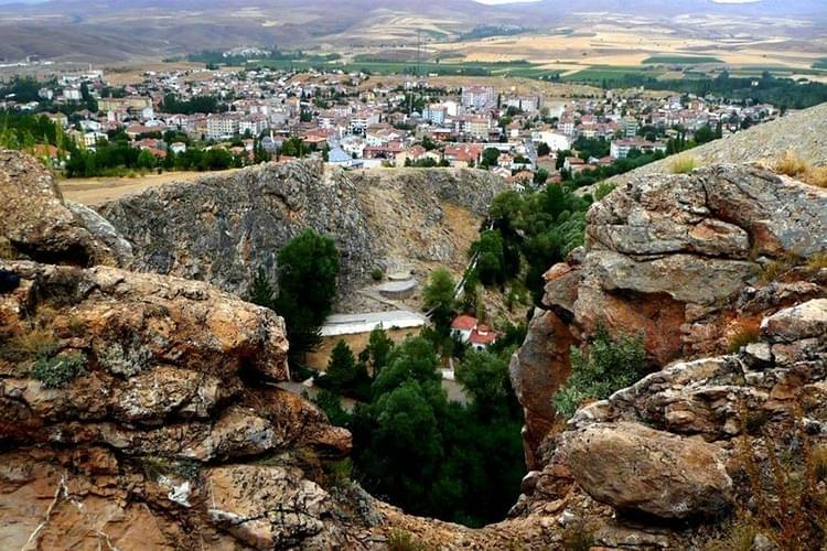 kayseri ilceleri kayseri nin tarihi ve dogal guzellikleri ile populer 16 ilcesi